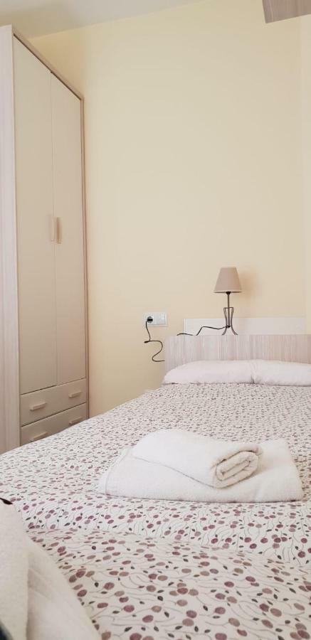 Apartaments Sant Pere Lloret de Mar Exteriör bild